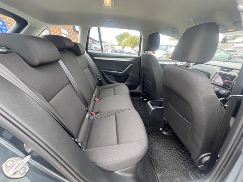 1.6 TDI [115] S Euro 6 (s/s) 1.6 5dr Estate Manual Diesel