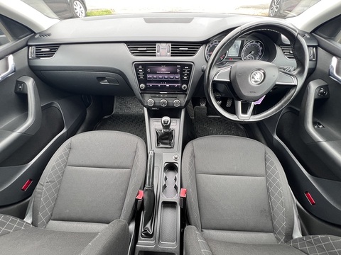 1.6 TDI [115] S Euro 6 (s/s) 1.6 5dr Estate Manual Diesel