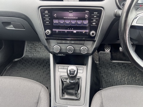 1.6 TDI [115] S Euro 6 (s/s) 1.6 5dr Estate Manual Diesel