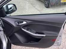 Ford Focus 1.5 TDCi [95] Zetec Edition Euro 6 Diesel Estate Car Manual