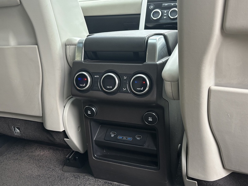 LAND ROVER DISCOVERY 2.0 SD4 HSE LUXURY 5d 237 BHP Estate Automatic Diesel