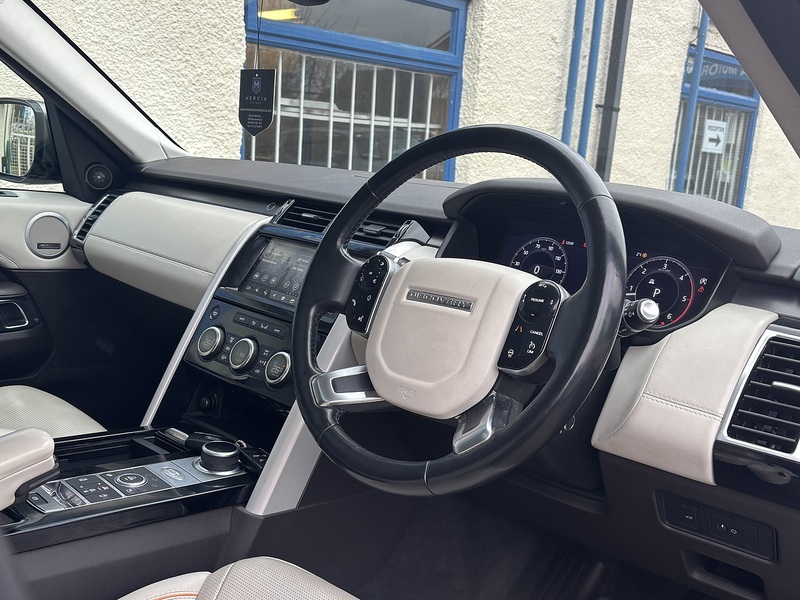 LAND ROVER DISCOVERY 2.0 SD4 HSE LUXURY 5d 237 BHP Estate Automatic Diesel