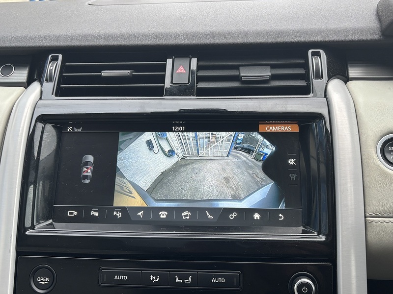 LAND ROVER DISCOVERY 2.0 SD4 HSE LUXURY 5d 237 BHP Estate Automatic Diesel