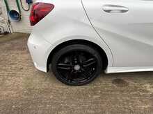 MERCEDES-BENZ A-CLASS A-CLASS 1.6 A 180 AMG LINE PREMIUM 5d 121 BHP 