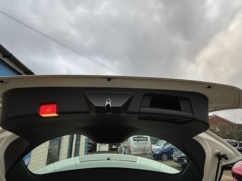 MERCEDES-BENZ A-CLASS 1.6 A 180 AMG LINE PREMIUM 5d 121 BHP Hatchback Manual Petrol