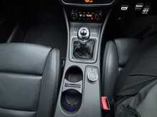 MERCEDES-BENZ A-CLASS A-CLASS 1.6 A 180 AMG LINE PREMIUM 5d 121 BHP 