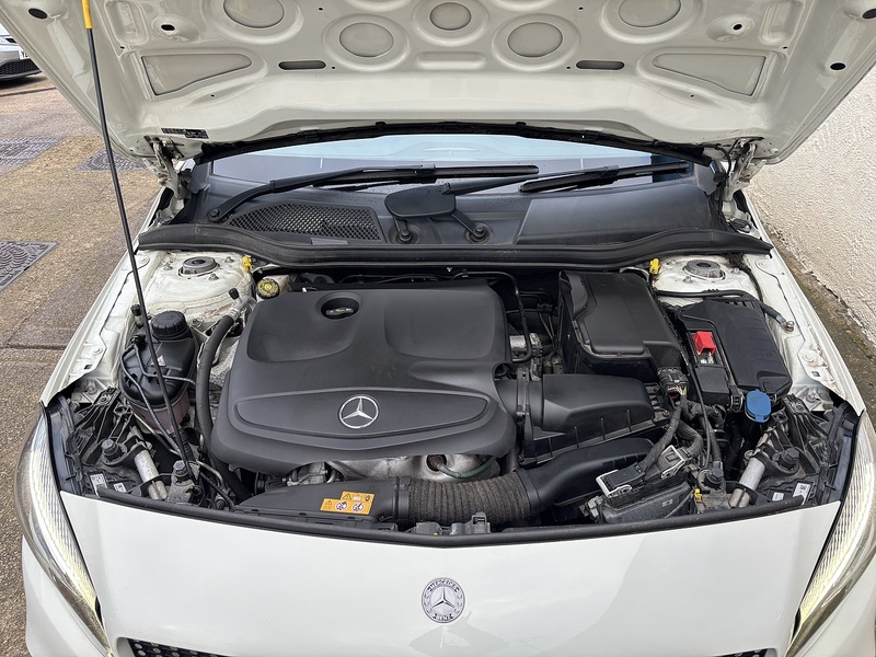 MERCEDES-BENZ A-CLASS 1.6 A 180 AMG LINE PREMIUM 5d 121 BHP Hatchback Manual Petrol