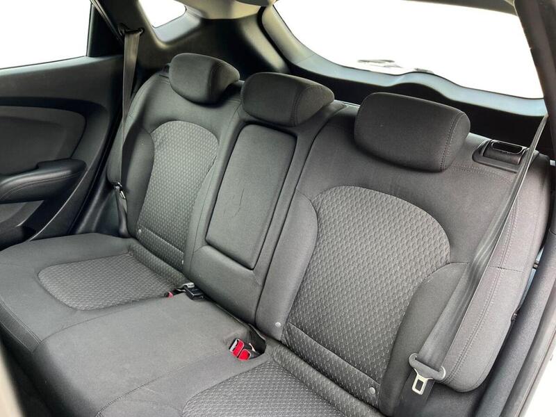 HYUNDAI IX35 2.0 STYLE 5d 161 BHP Estate Manual Petrol
