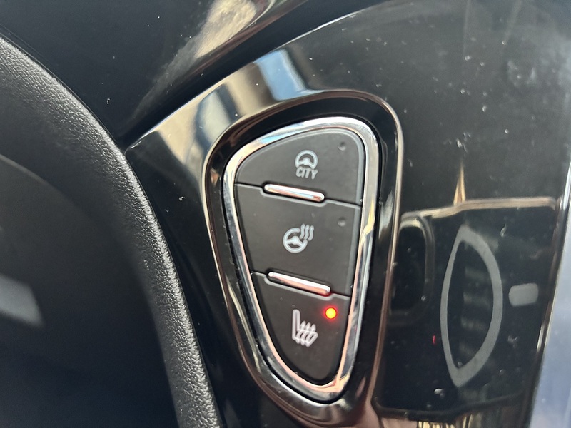 VAUXHALL CORSA 1.4 GRIFFIN 3d 74 BHP Hatchback Manual Petrol