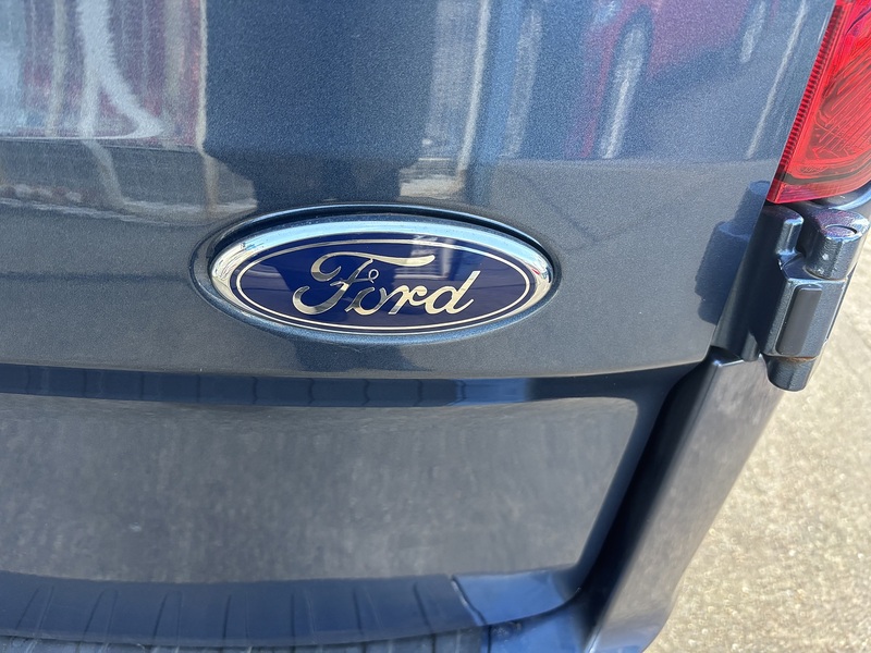 Ford 2.0 320 EcoBlue Limited Crew Van L1 H1 Euro 6 (s/s) 5dr (6 Seat) Crew Van Manual Diesel