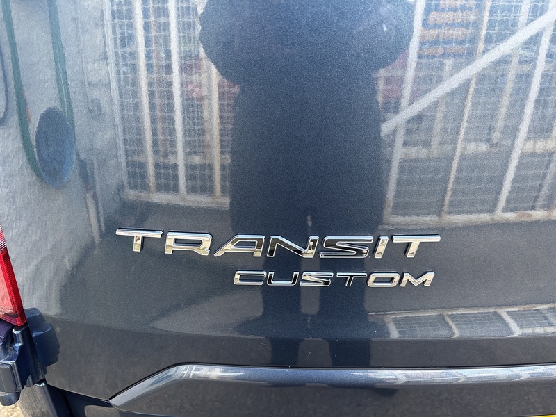 Ford 2.0 320 EcoBlue Limited Crew Van L1 H1 Euro 6 (s/s) 5dr (6 Seat) Crew Van Manual Diesel