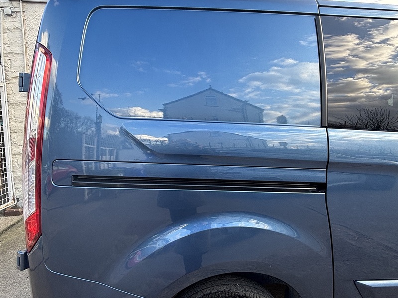 Ford 2.0 320 EcoBlue Limited Crew Van L1 H1 Euro 6 (s/s) 5dr (6 Seat) Crew Van Manual Diesel