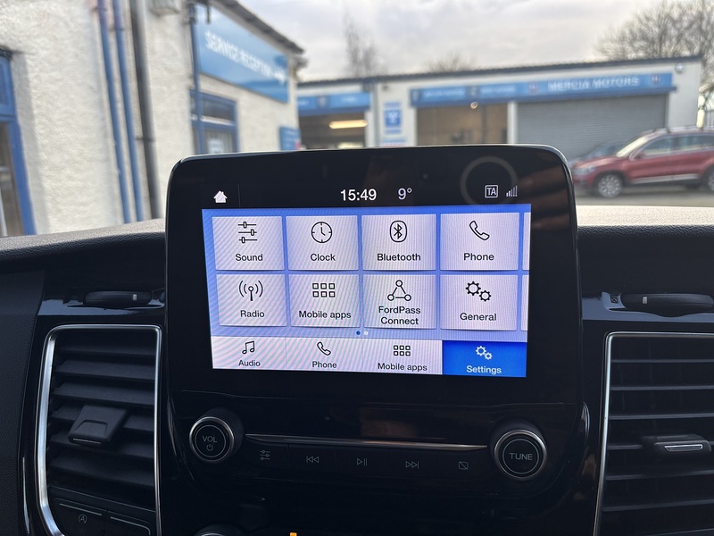 Ford 2.0 320 EcoBlue Limited Crew Van L1 H1 Euro 6 (s/s) 5dr (6 Seat) Crew Van Manual Diesel