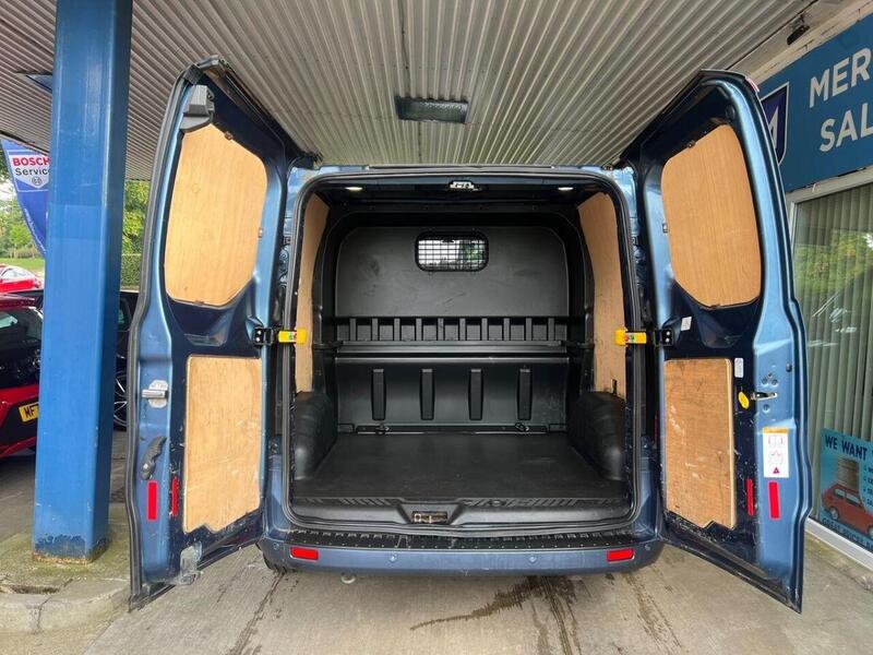 Ford 2.0 320 EcoBlue Limited Crew Van L1 H1 Euro 6 (s/s) 5dr (6 Seat) Crew Van Manual Diesel