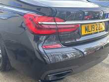 BMW 7 SERIES 7 SERIES 3.0 730D M SPORT 4d 261 BHP 20" BI-COLOUR ALLOY WHEELS 