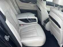 BMW 7 SERIES 7 SERIES 3.0 730D M SPORT 4d 261 BHP 20" BI-COLOUR ALLOY WHEELS 