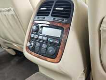 Jaguar XJ 4.2 XJ8 Sovereign LWB Saloon 4dr 