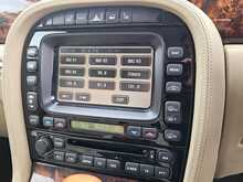 Jaguar XJ 4.2 XJ8 Sovereign LWB Saloon 4dr 