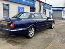 Jaguar XJ 4.2 XJ8 Sovereign LWB Saloon 4dr 
