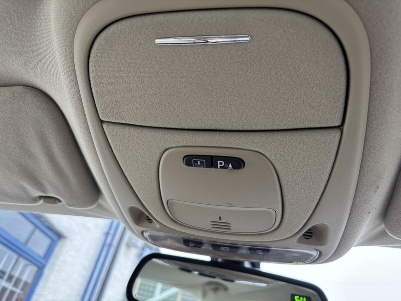 Jaguar 4.2 XJ8 Sovereign LWB Saloon 4dr Saloon Automatic Petrol