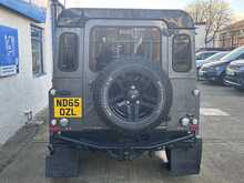 Land Rover Defender 90 2.2 TDCi XS SUV Double Cab 3dr Diesel Manual 4WD SWB Euro 5 (122 ps) 