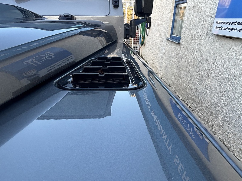 Land Rover 2.2 TDCi XS SUV Double Cab 3dr Diesel Manual 4WD SWB Euro 5 (122 ps) SUV Manual Diesel