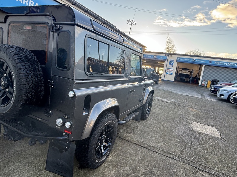 Land Rover 2.2 TDCi XS SUV Double Cab 3dr Diesel Manual 4WD SWB Euro 5 (122 ps) SUV Manual Diesel