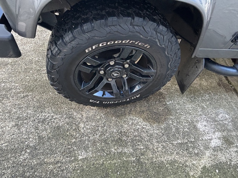 Land Rover 2.2 TDCi XS SUV Double Cab 3dr Diesel Manual 4WD SWB Euro 5 (122 ps) SUV Manual Diesel