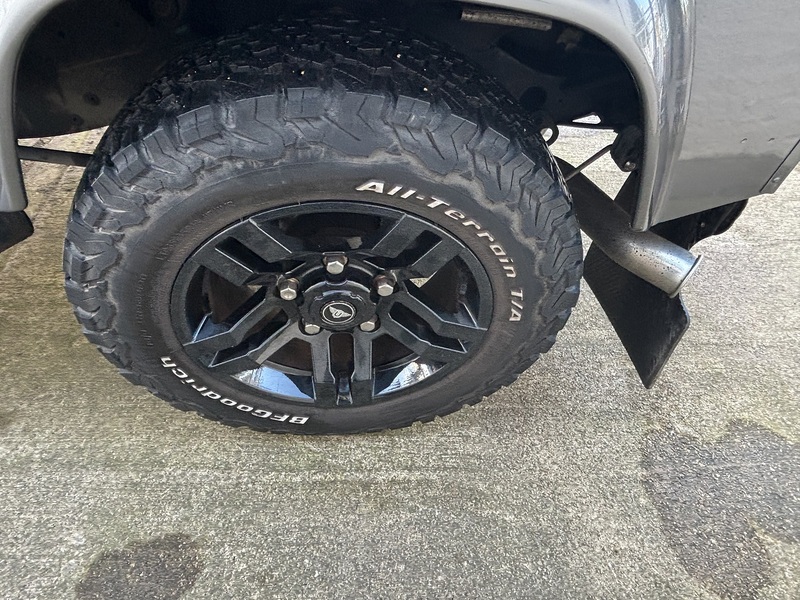 Land Rover 2.2 TDCi XS SUV Double Cab 3dr Diesel Manual 4WD SWB Euro 5 (122 ps) SUV Manual Diesel