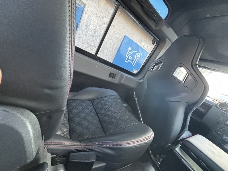 Land Rover 2.2 TDCi XS SUV Double Cab 3dr Diesel Manual 4WD SWB Euro 5 (122 ps) SUV Manual Diesel