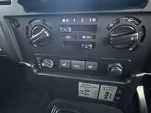 Land Rover Defender 90 2.2 TDCi XS SUV Double Cab 3dr Diesel Manual 4WD SWB Euro 5 (122 ps) 