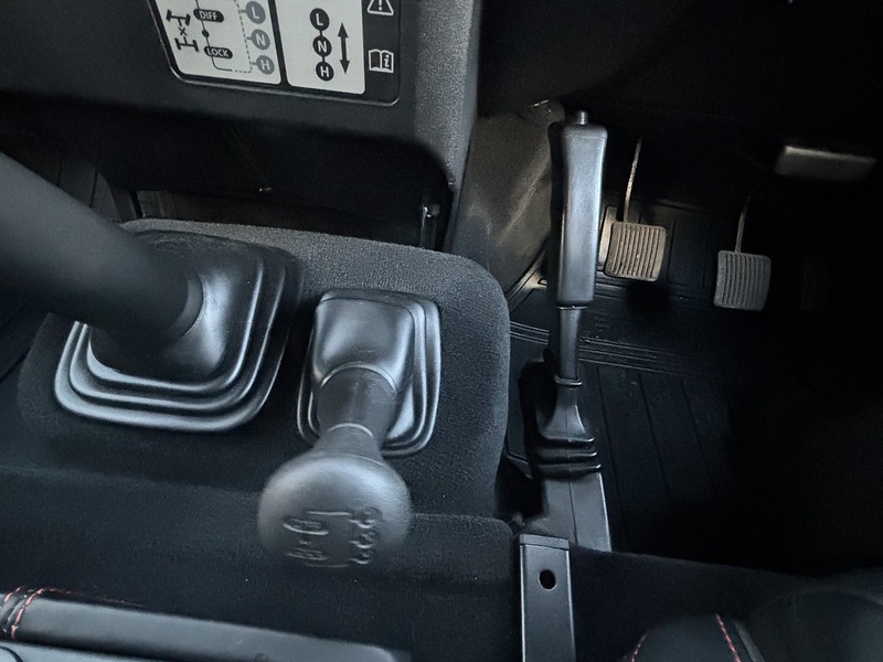 Land Rover 2.2 TDCi XS SUV Double Cab 3dr Diesel Manual 4WD SWB Euro 5 (122 ps) SUV Manual Diesel