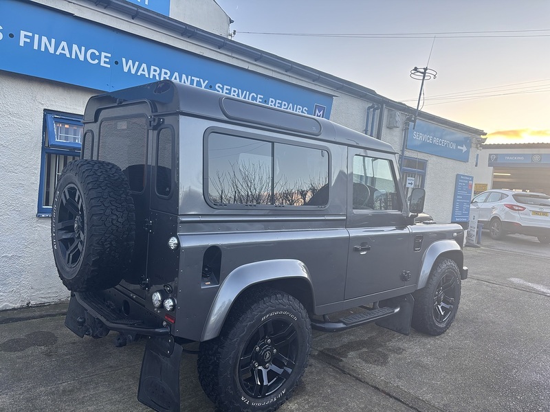 Land Rover 2.2 TDCi XS SUV Double Cab 3dr Diesel Manual 4WD SWB Euro 5 (122 ps) SUV Manual Diesel