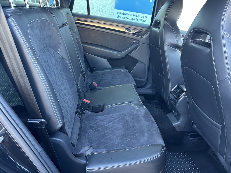 Skoda 2.0 TDI SportLine SUV 5dr Diesel DSG 4WD Euro 6 (s/s) (7 Seat) (150 ps) SUV Automatic Diesel