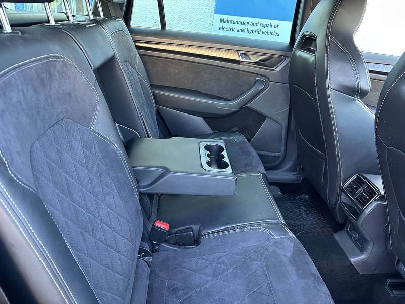 Skoda 2.0 TDI SportLine SUV 5dr Diesel DSG 4WD Euro 6 (s/s) (7 Seat) (150 ps) SUV Automatic Diesel