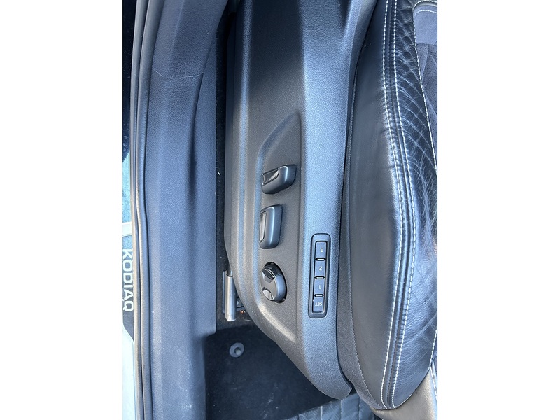 Skoda 2.0 TDI SportLine SUV 5dr Diesel DSG 4WD Euro 6 (s/s) (7 Seat) (150 ps) SUV Automatic Diesel