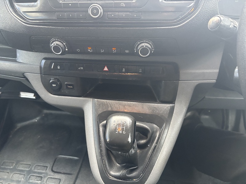 Vauxhall 1.5 Turbo D 2700 Edition L1 H1 Euro 6 (s/s) 5dr Panel Van Manual Diesel