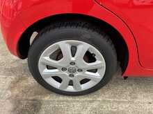 Vauxhall Viva 1.0i SE Hatchback 5dr Petrol Manual Euro 6 (a/c) (75 ps) 