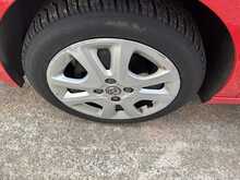 Vauxhall Viva 1.0i SE Hatchback 5dr Petrol Manual Euro 6 (a/c) (75 ps) 
