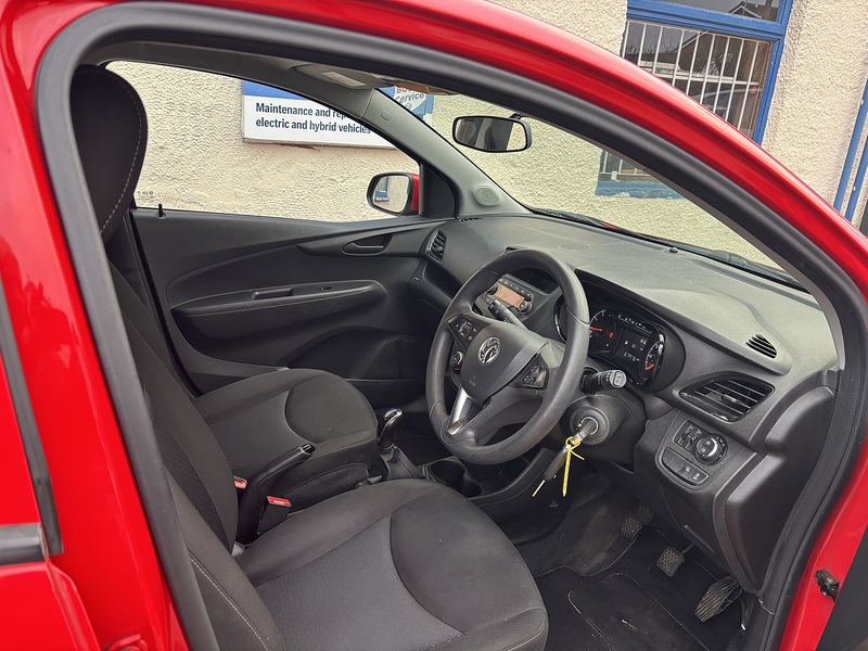 Vauxhall 1.0i SE Hatchback 5dr Petrol Manual Euro 6 (a/c) (75 ps) Hatchback Manual Petrol