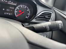 Vauxhall Viva 1.0i SE Hatchback 5dr Petrol Manual Euro 6 (a/c) (75 ps) 