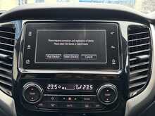 Mitsubishi L200 2.4 DI-D DC Challenger Auto 4WD Euro 6 4dr 