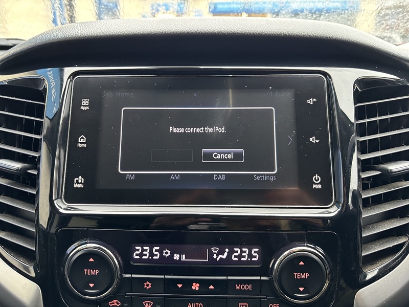 Mitsubishi 2.4 DI-D DC Challenger Auto 4WD Euro 6 4dr Pickup Automatic Diesel