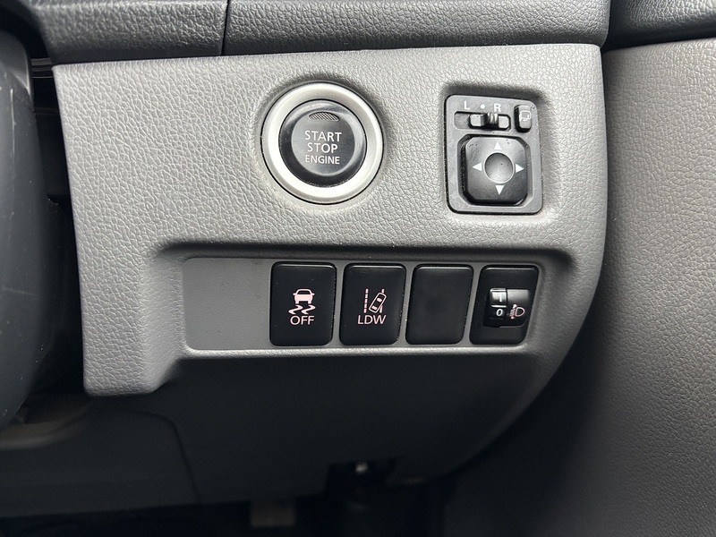 Mitsubishi 2.4 DI-D DC Challenger Auto 4WD Euro 6 4dr Pickup Automatic Diesel