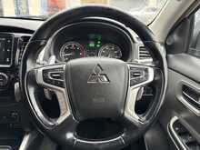 Mitsubishi L200 2.4 DI-D DC Challenger Auto 4WD Euro 6 4dr 