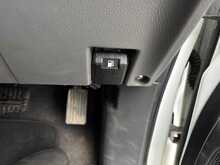 Mitsubishi L200 2.4 DI-D DC Challenger Auto 4WD Euro 6 4dr 