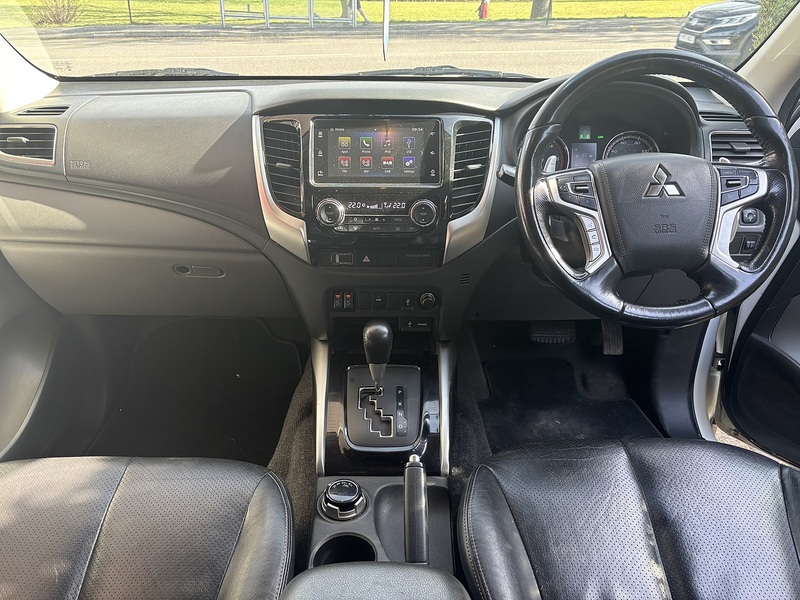 Mitsubishi 2.4 DI-D DC Challenger Auto 4WD Euro 6 4dr Pickup Automatic Diesel