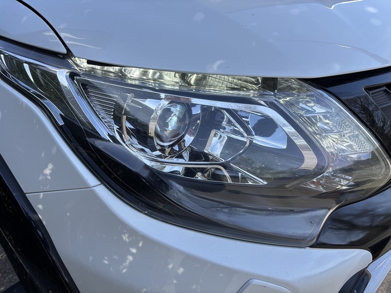 Mitsubishi 2.4 DI-D DC Challenger Auto 4WD Euro 6 4dr Pickup Automatic Diesel