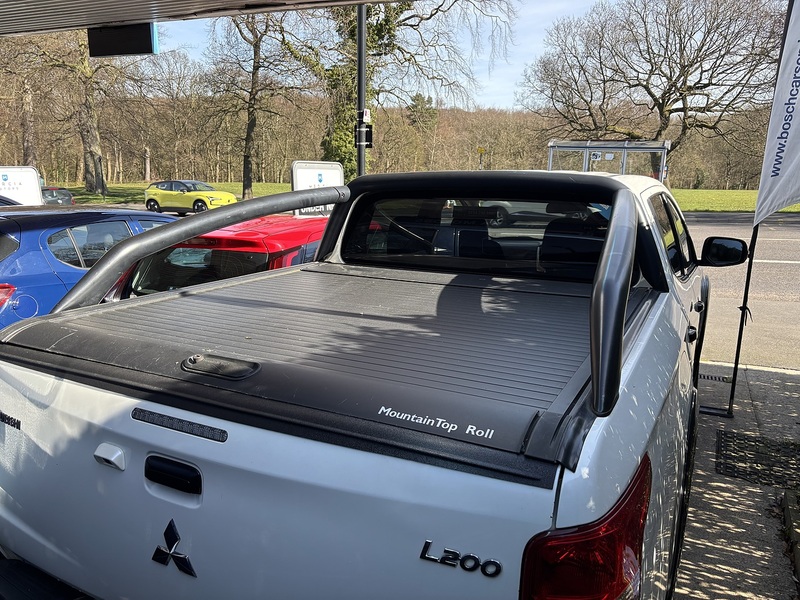 Mitsubishi 2.4 DI-D DC Challenger Auto 4WD Euro 6 4dr Pickup Automatic Diesel