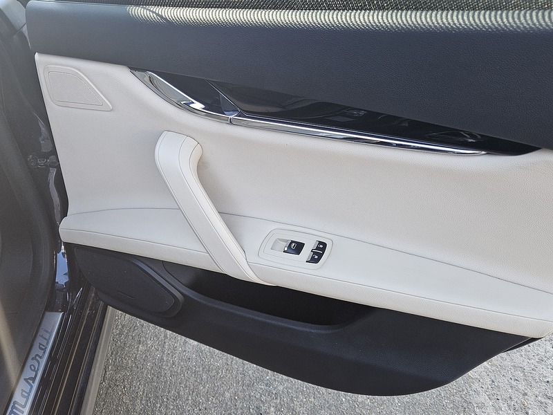 Maserati 3.0D V6 ZF Euro 5 (s/s) 4dr Saloon Automatic Diesel